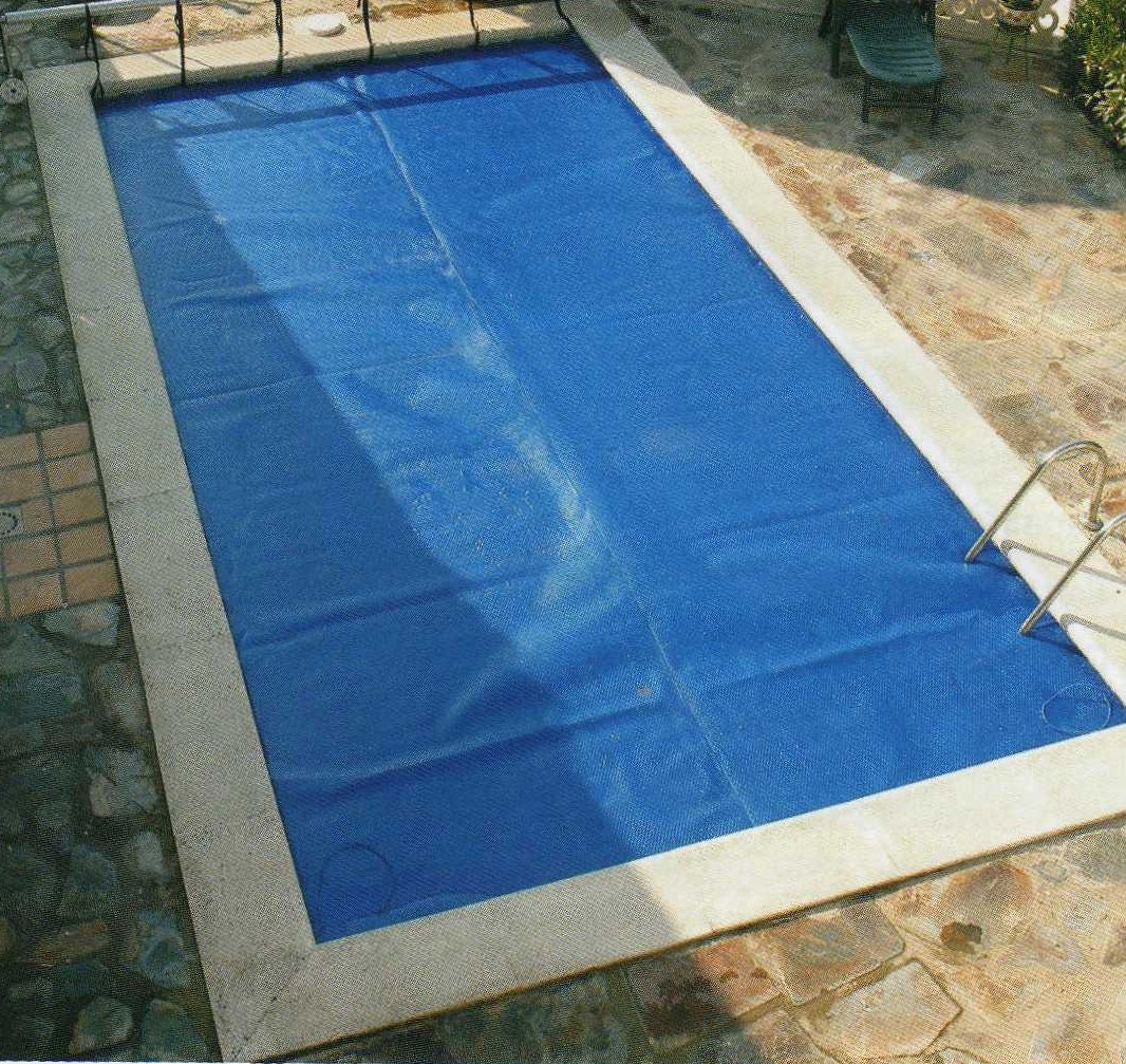 bache piscine qui chauffe